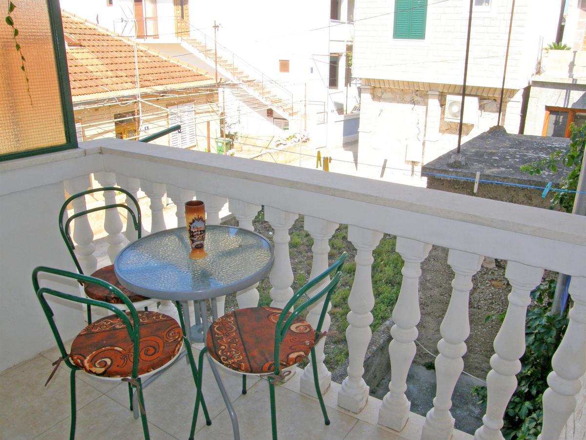 Apartments Jurica Primosten Exterior photo