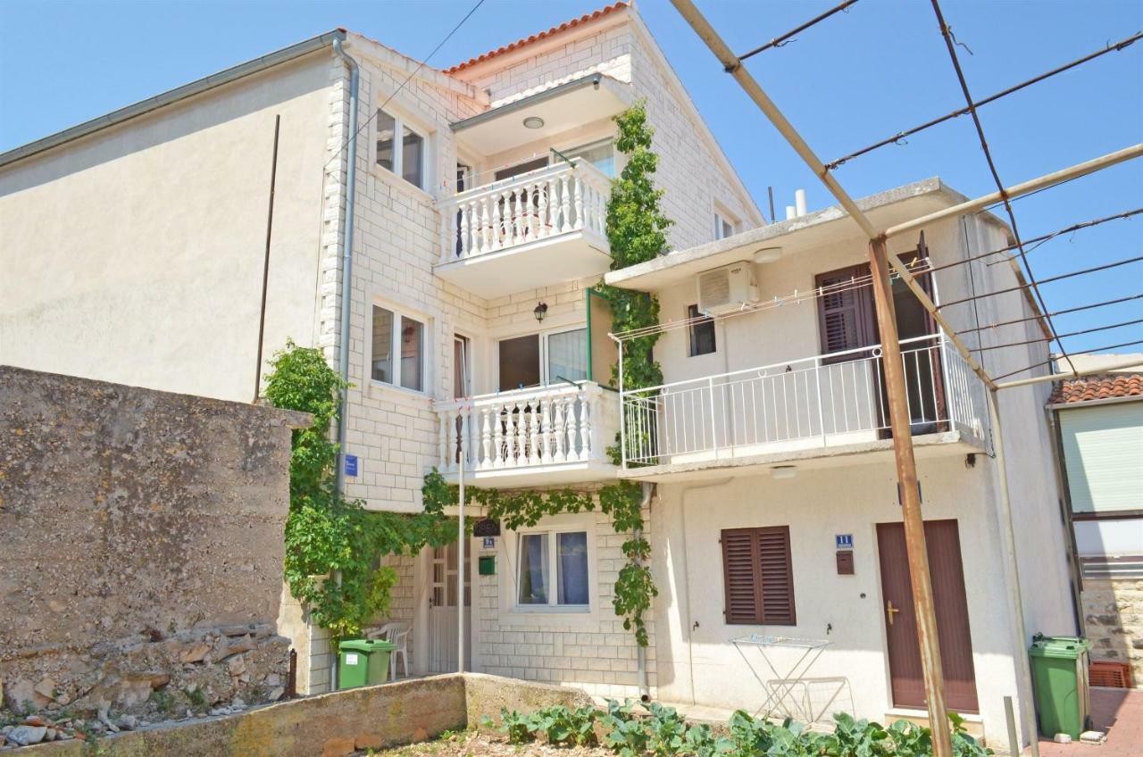Apartments Jurica Primosten Exterior photo